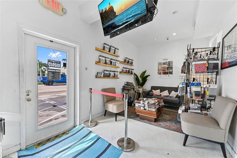 4331 W Hallandale Beach Boulevard, Hollywood, FL 33023 Photo