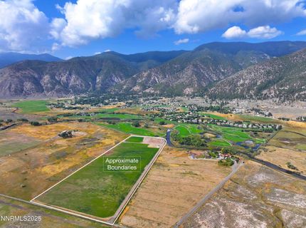 2460 Deerhaven, Minden, NV 89423 Photo