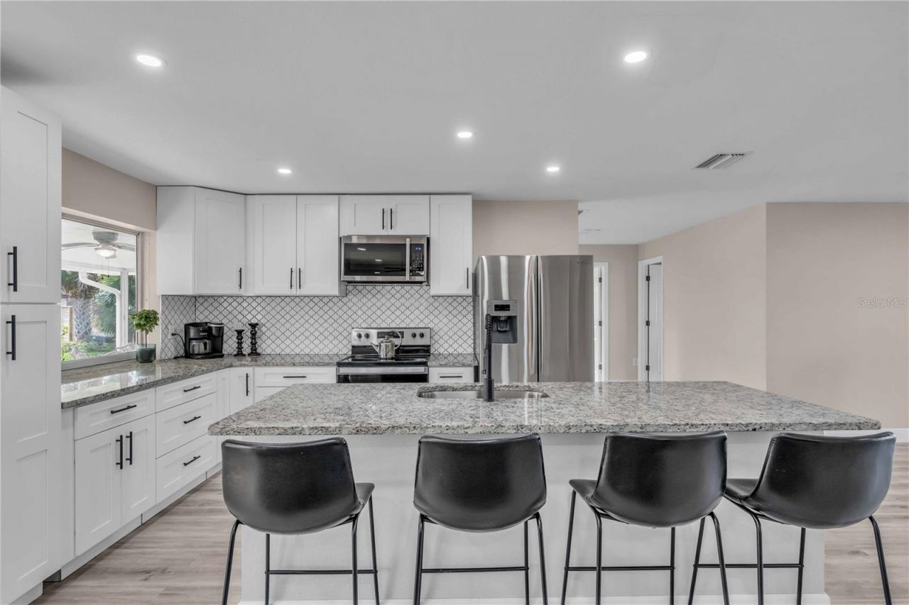 2544 Carlisle Place, Sarasota, FL 34231 Photo