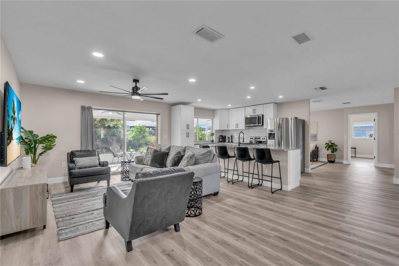 2544 Carlisle Place, Sarasota, FL 34231 Photo