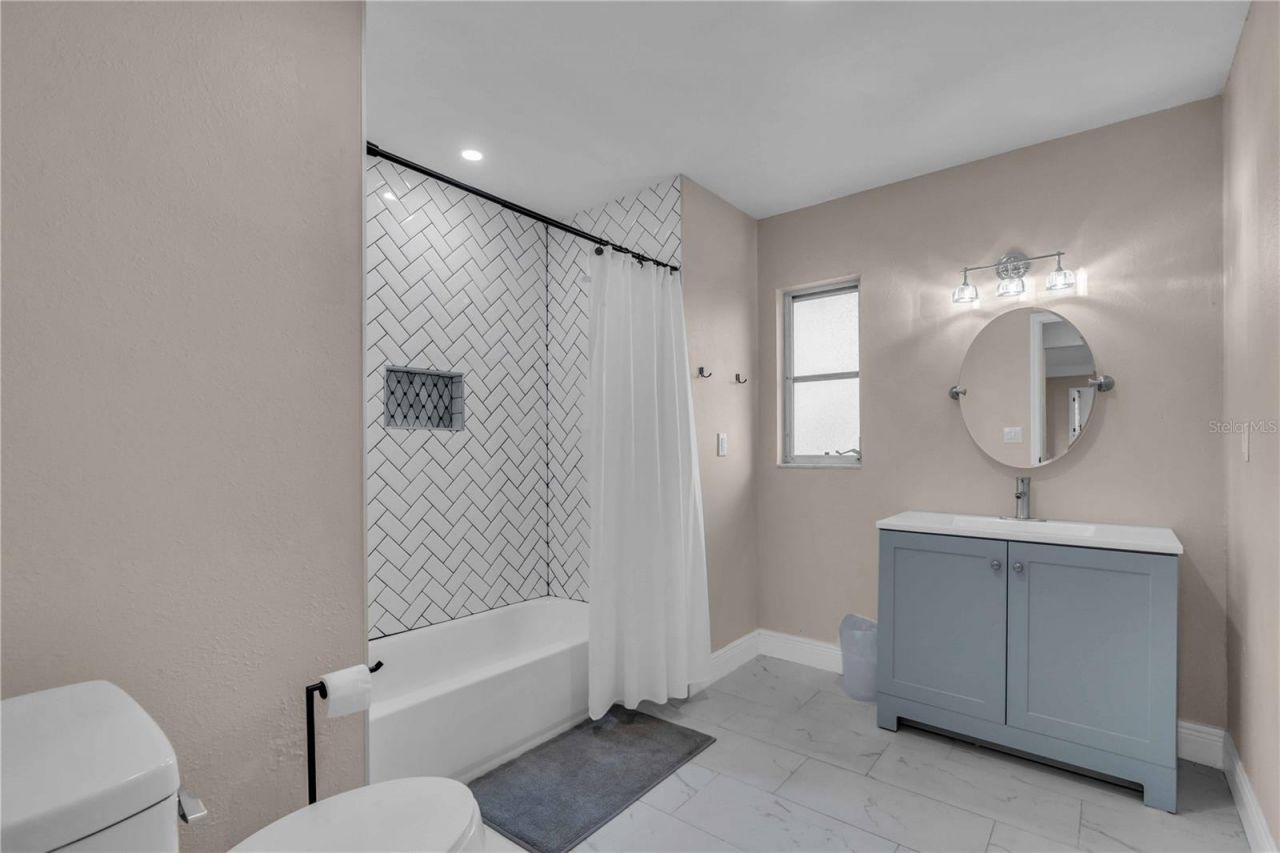 2544 Carlisle Place, Sarasota, FL 34231 Photo