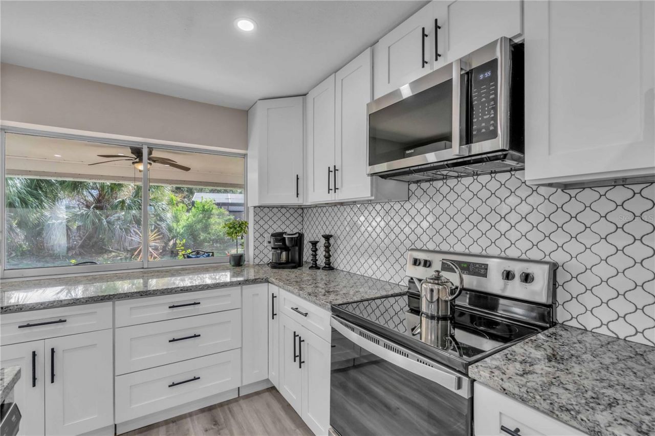 2544 Carlisle Place, Sarasota, FL 34231 Photo