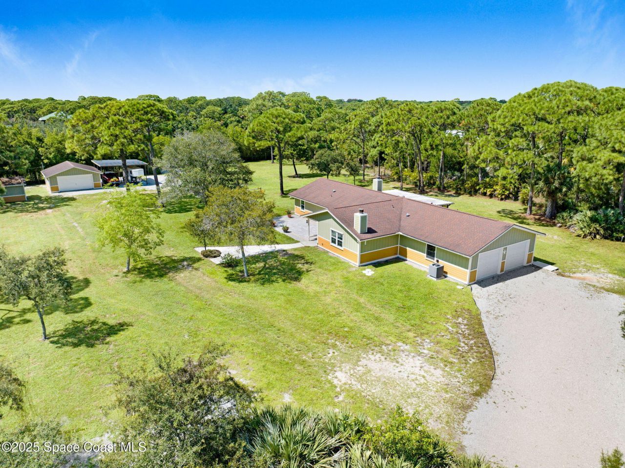 6570 Whispering Pines Lane, Grant, FL 32949 Photo