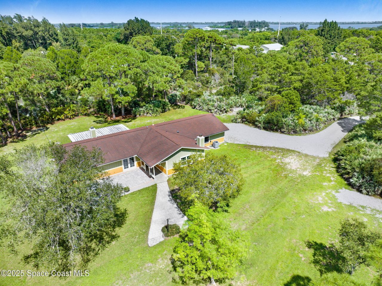 6570 Whispering Pines Lane, Grant, FL 32949 Photo