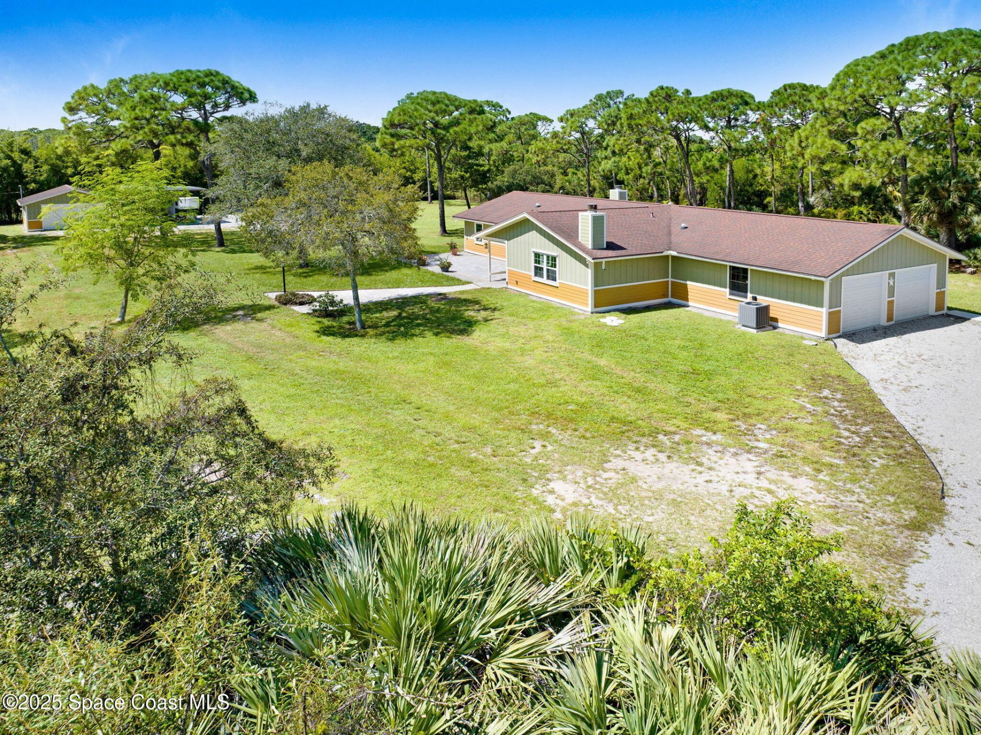 6570 Whispering Pines Lane, Grant, FL 32949 Photo