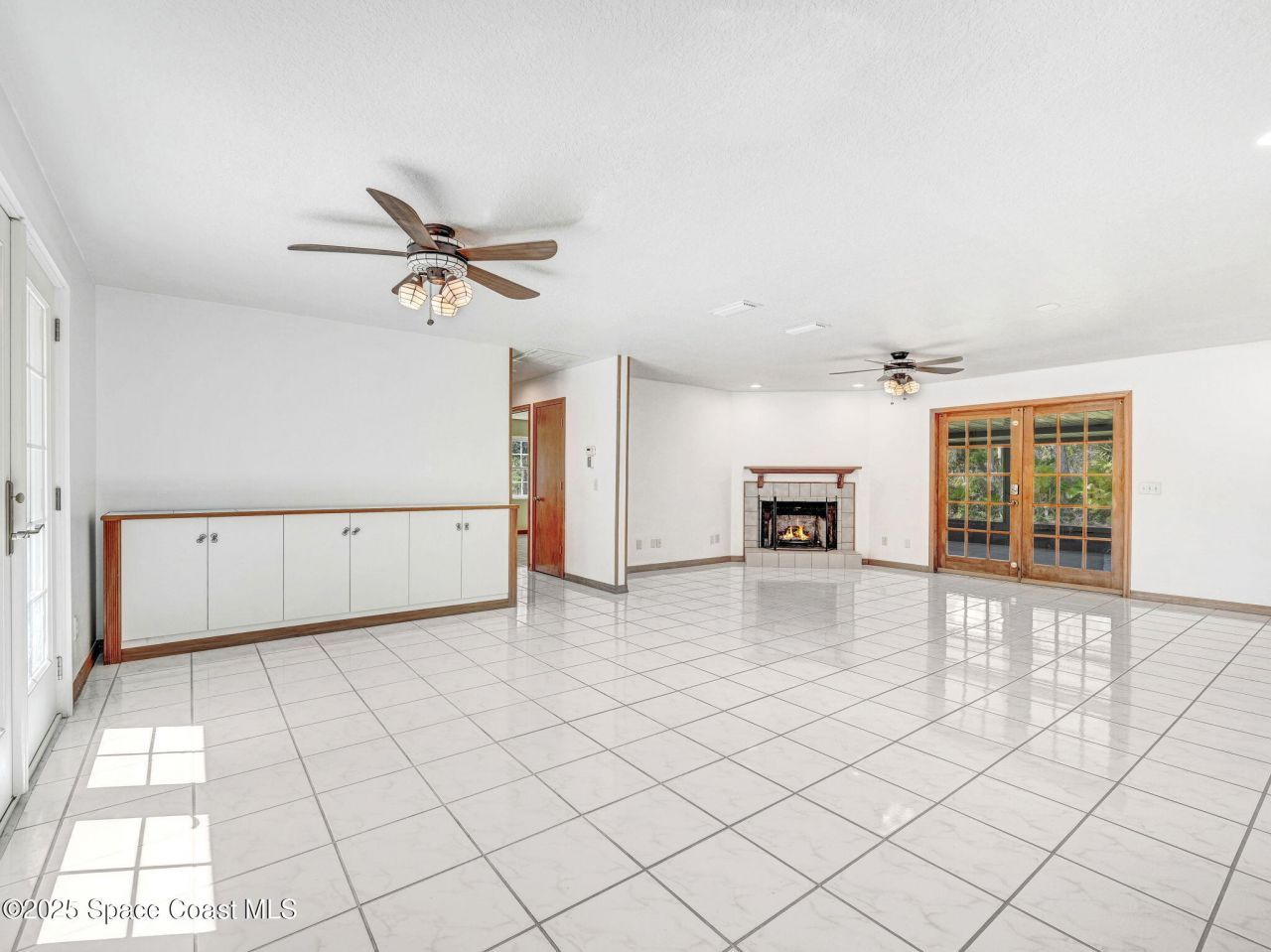 6570 Whispering Pines Lane, Grant, FL 32949 Photo