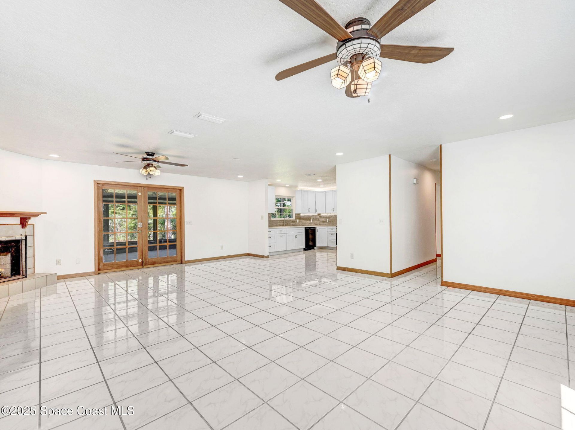 6570 Whispering Pines Lane, Grant, FL 32949 Photo