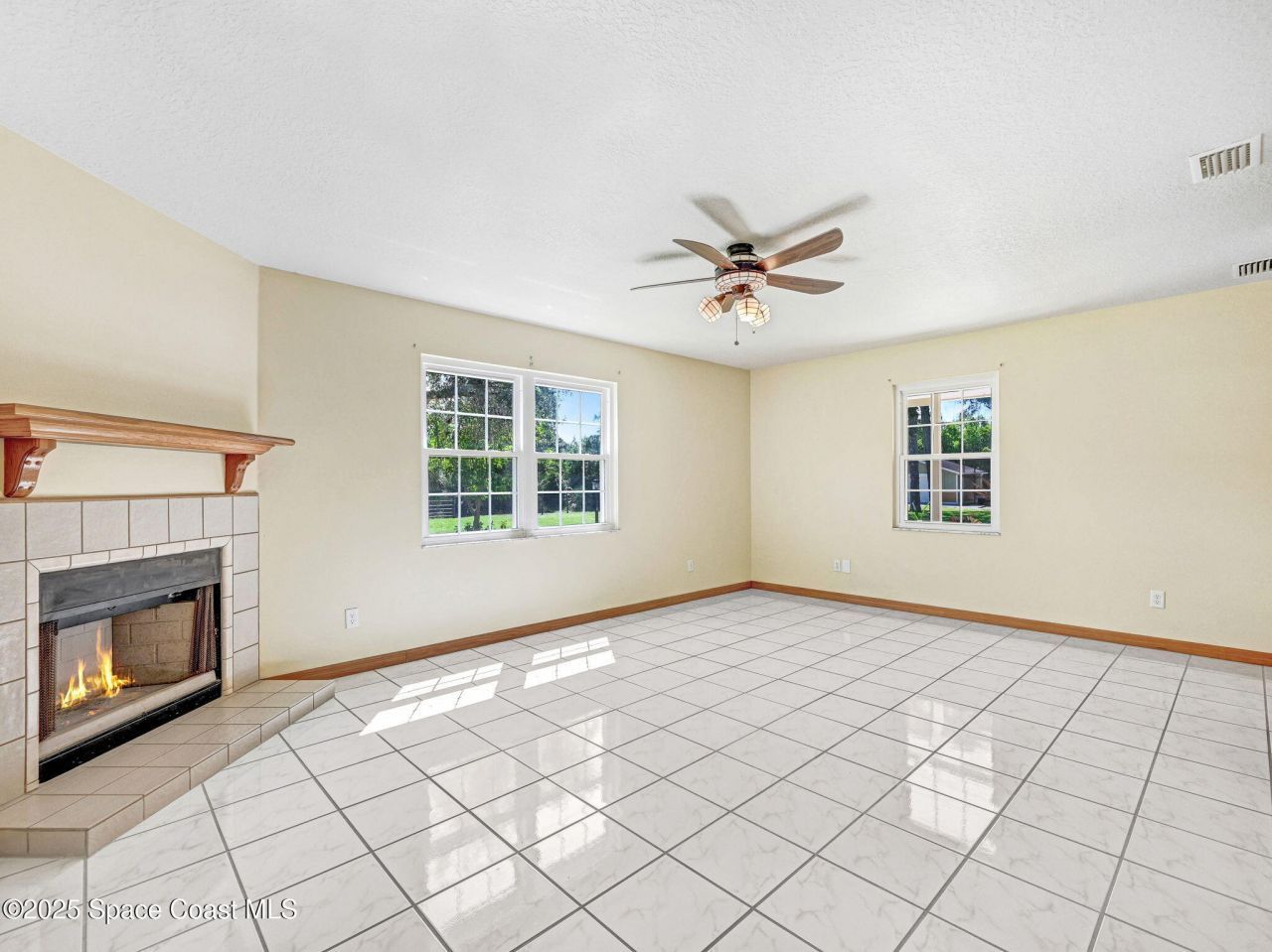 6570 Whispering Pines Lane, Grant, FL 32949 Photo