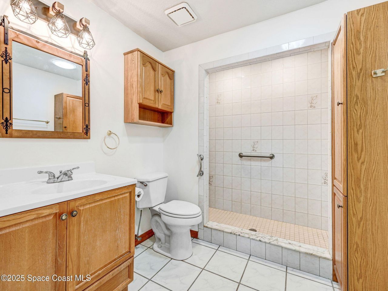 6570 Whispering Pines Lane, Grant, FL 32949 Photo