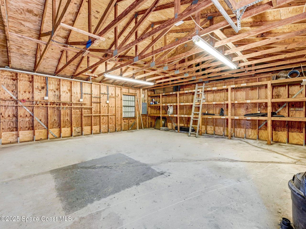6570 Whispering Pines Lane, Grant, FL 32949 Photo