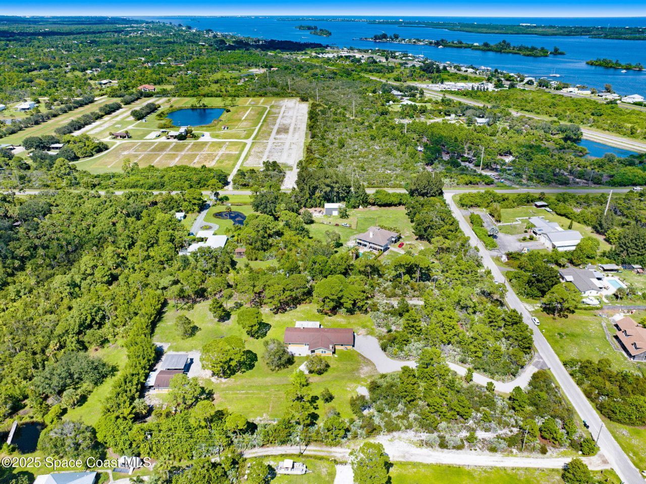 6570 Whispering Pines Lane, Grant, FL 32949 Photo