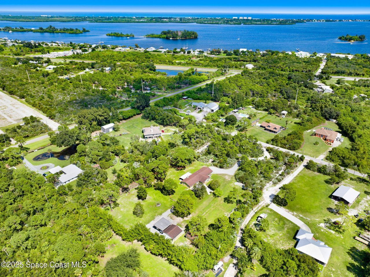 6570 Whispering Pines Lane, Grant, FL 32949 Photo