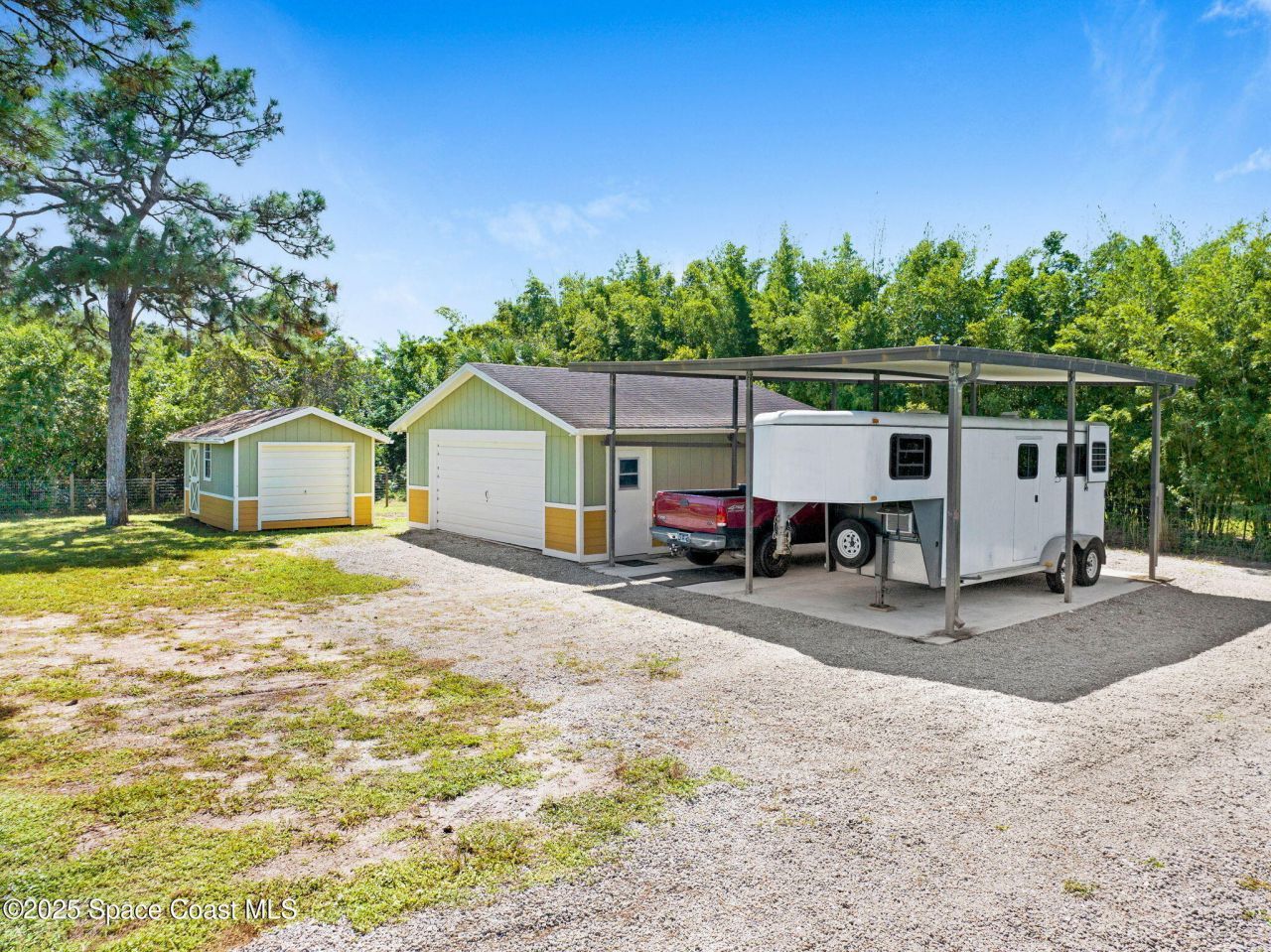 6570 Whispering Pines Lane, Grant, FL 32949 Photo