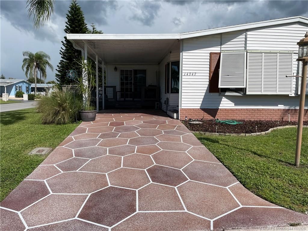 14347 SW Golf Club Drive, Indiantown, FL 34956 Photo