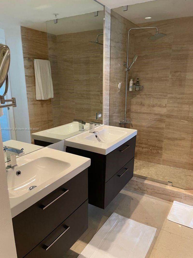 801 Brickell Key Blvd, Unit 1610, Miami, FL 33131 Photo