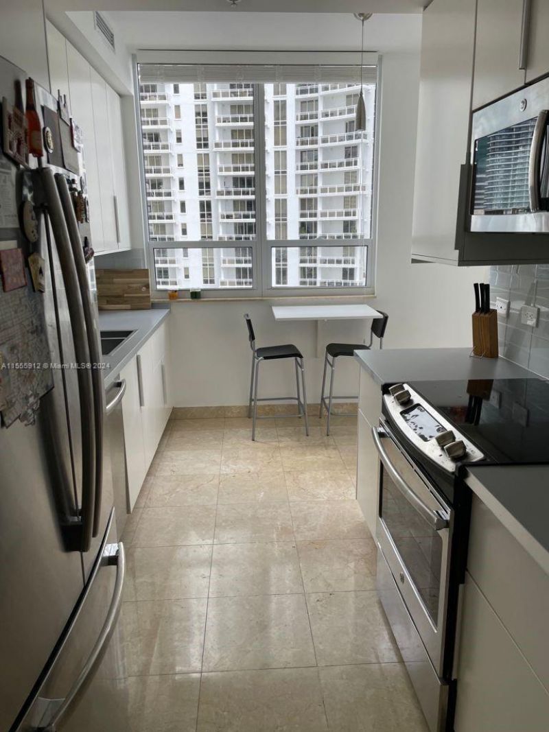 801 Brickell Key Blvd, Unit 1610, Miami, FL 33131 Photo