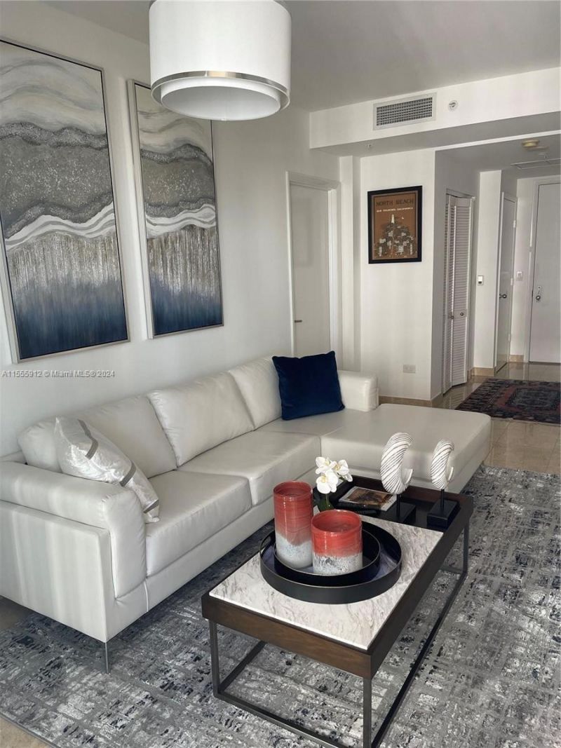 801 Brickell Key Blvd, Unit 1610, Miami, FL 33131 Photo