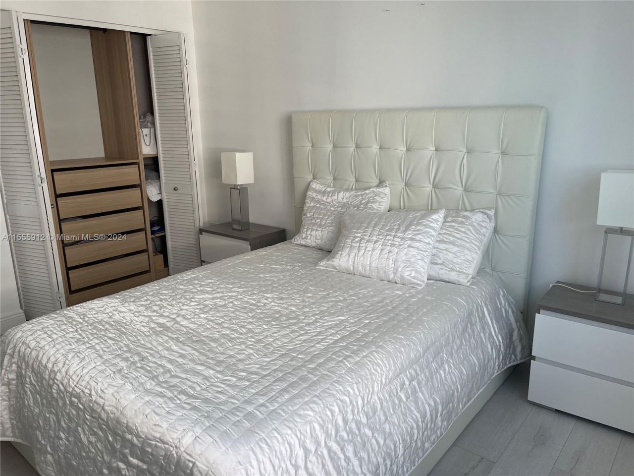 801 Brickell Key Blvd, Unit 1610, Miami, FL 33131 Photo