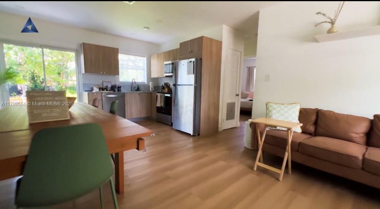 1153 NE 158th St, North Miami Beach, FL 33162 Photo