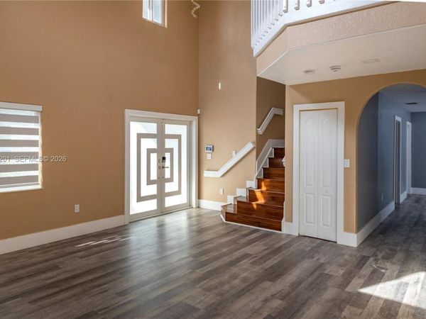 15981 SW 54th Ter, Miami, FL 33185