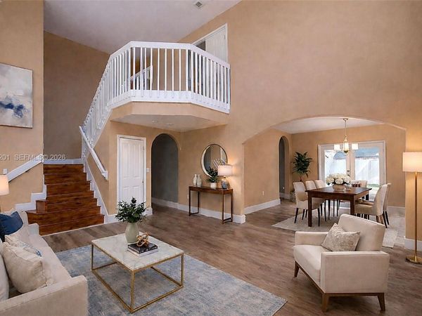 15981 SW 54th Ter, Miami, FL 33185