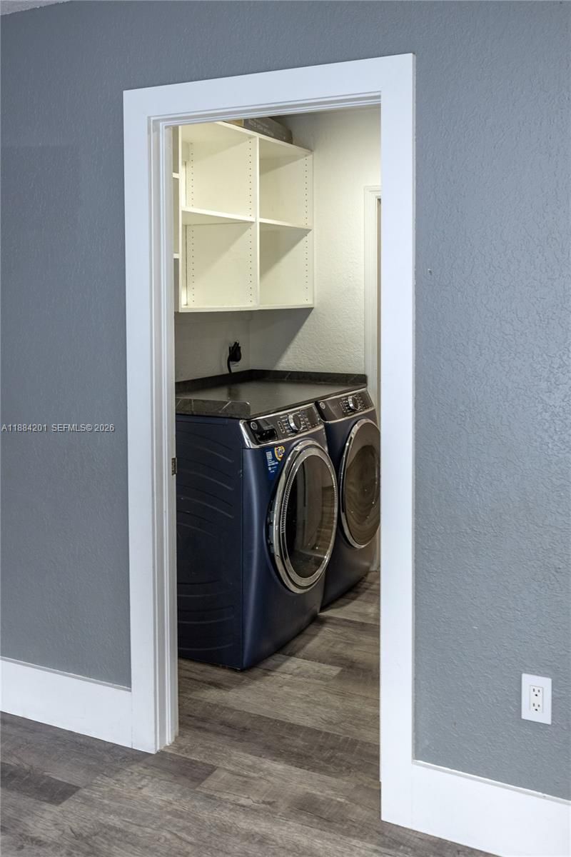 15981 SW 54th Ter, Miami, FL 33185 Photo