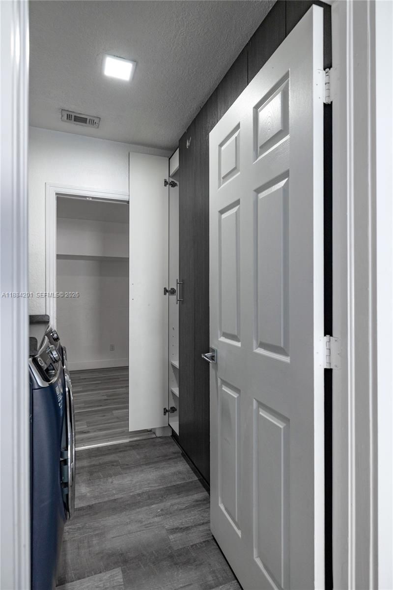 15981 SW 54th Ter, Miami, FL 33185 Photo