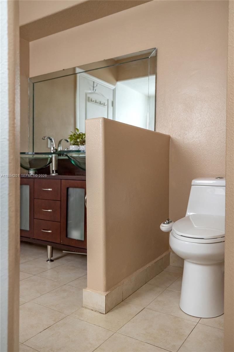 15981 SW 54th Ter, Miami, FL 33185 Photo