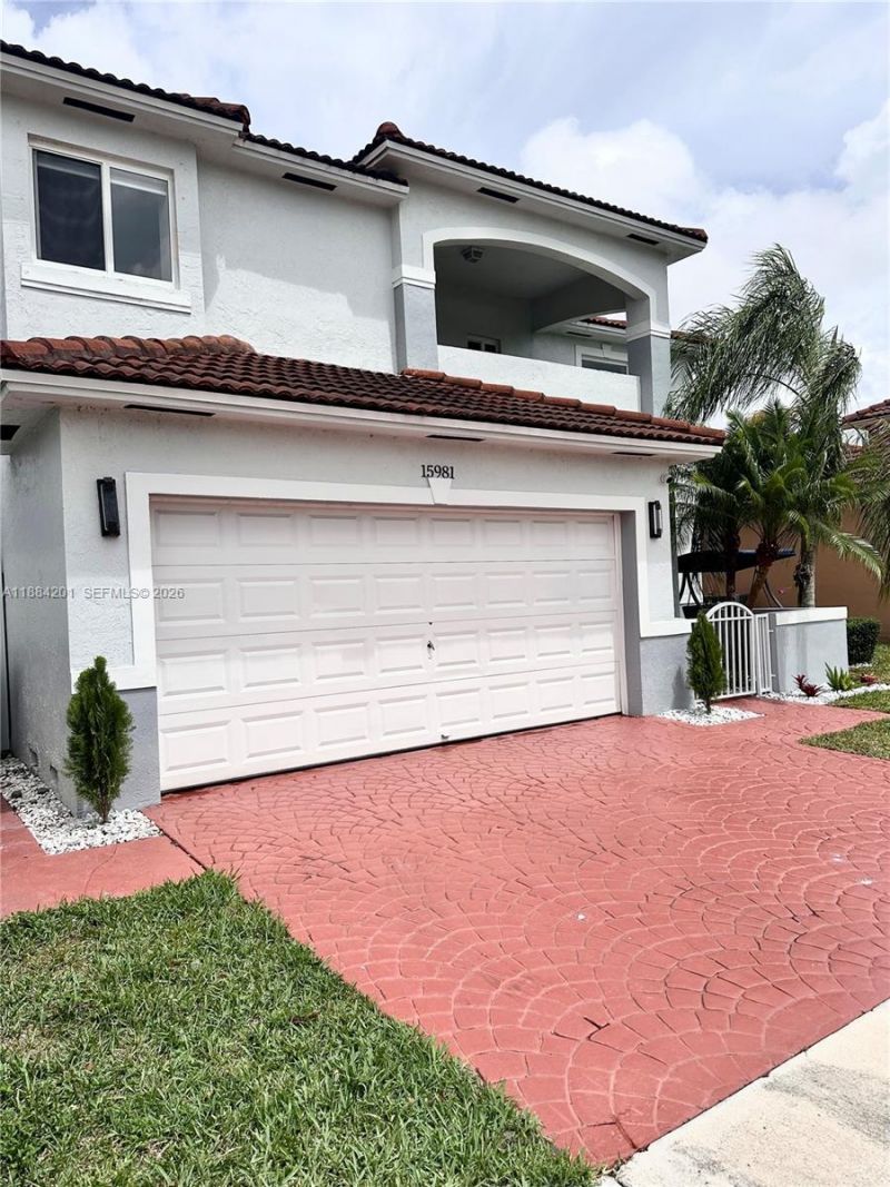 15981 SW 54th Ter, Miami, FL 33185 Photo