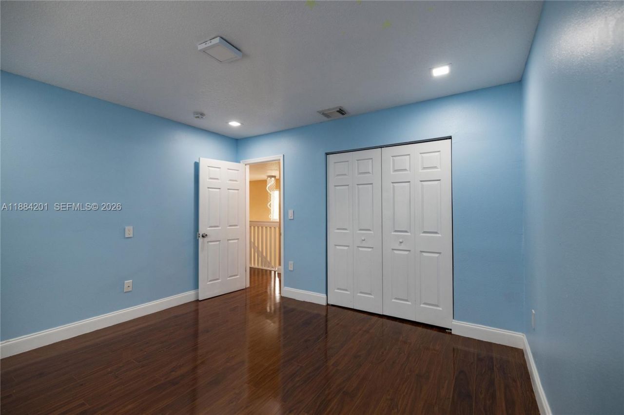 15981 SW 54th Ter, Miami, FL 33185 Photo