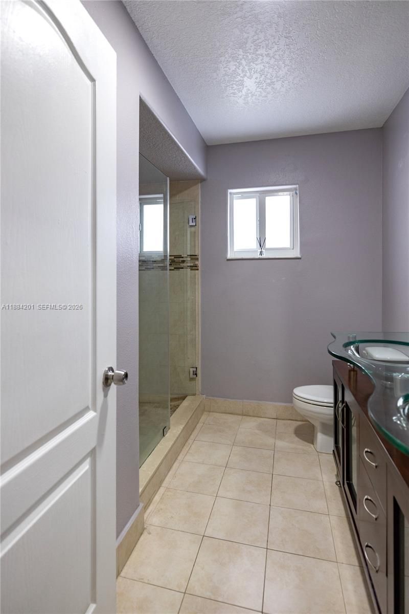 15981 SW 54th Ter, Miami, FL 33185 Photo