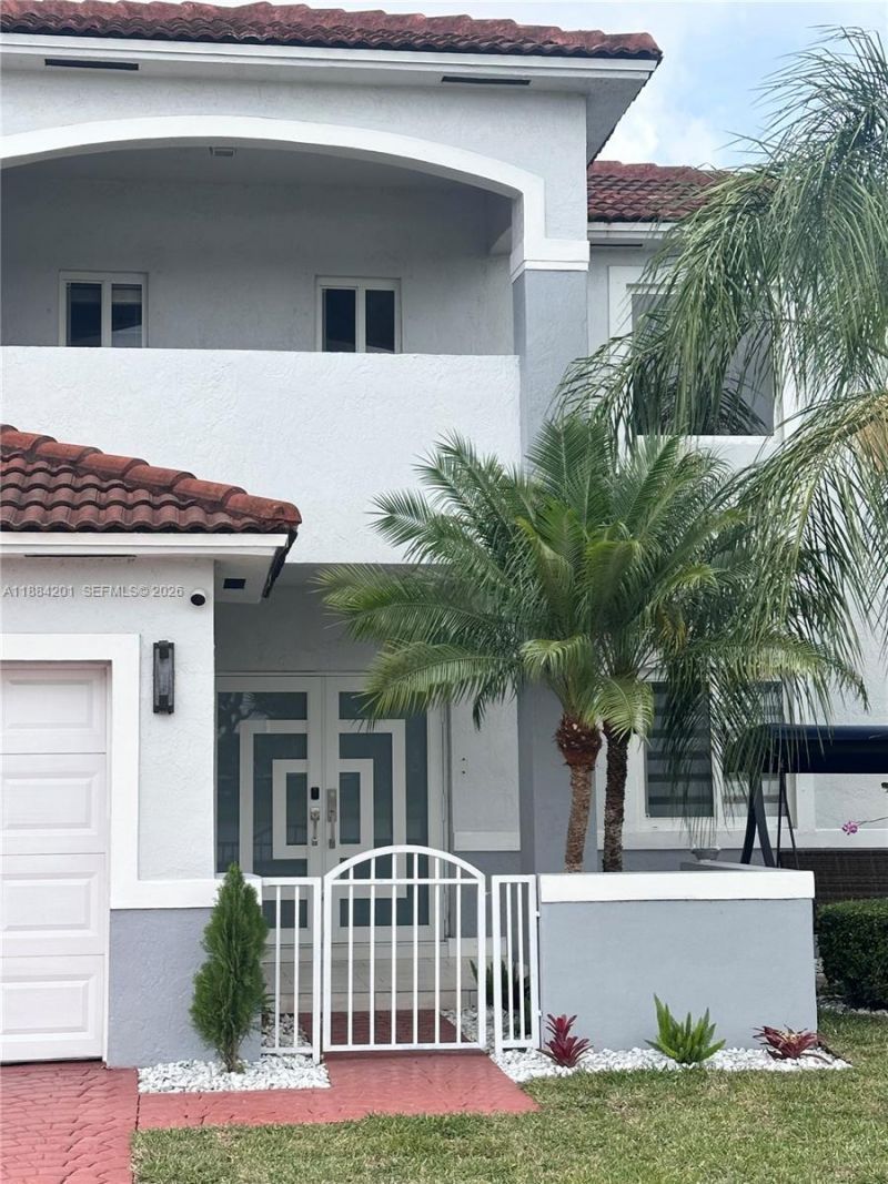 15981 SW 54th Ter, Miami, FL 33185 Photo