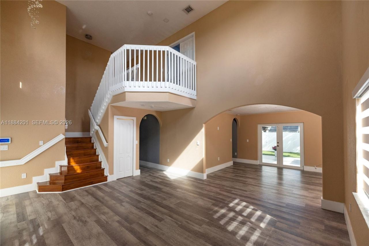 15981 SW 54th Ter, Miami, FL 33185 Photo