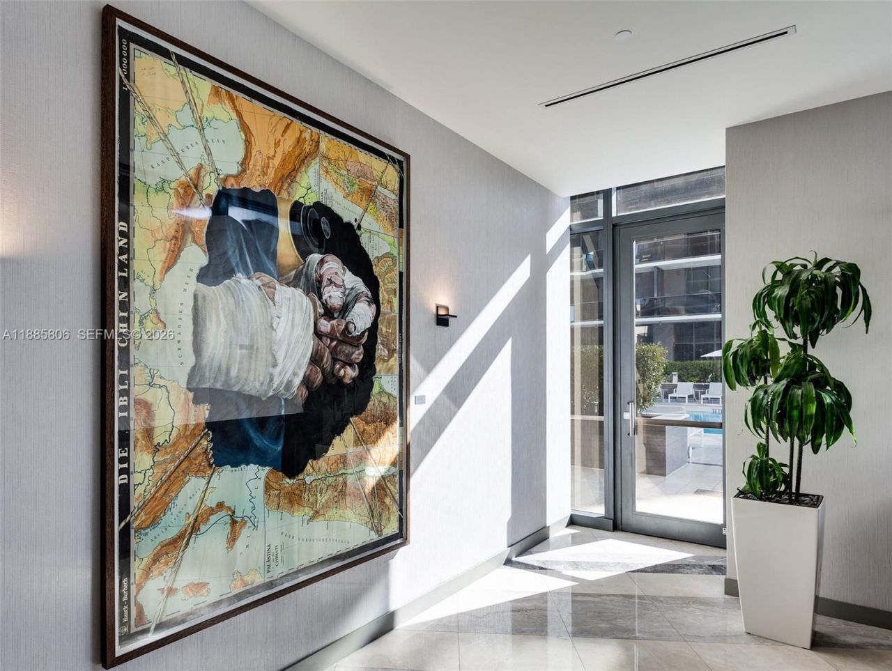 45 SW 9th St, Unit 4205, Miami, FL 33130 Photo