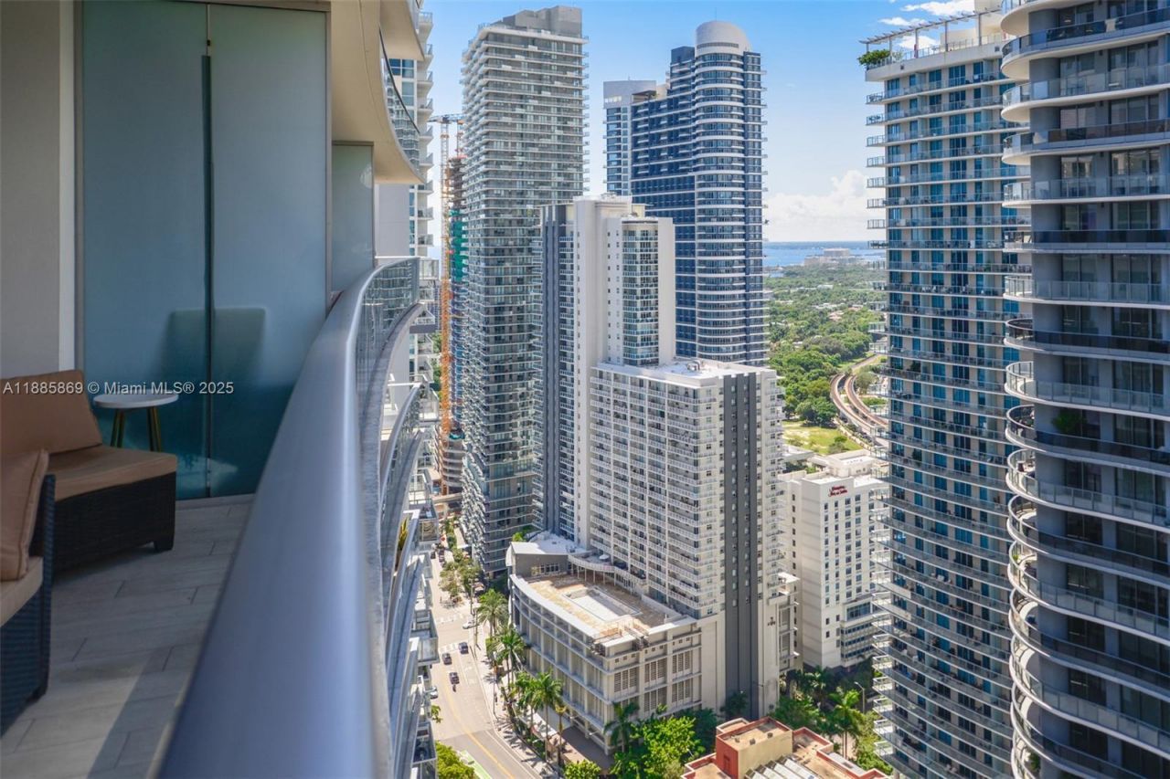 1010 Brickell Ave, Unit 3608, Miami, FL 33131 Photo