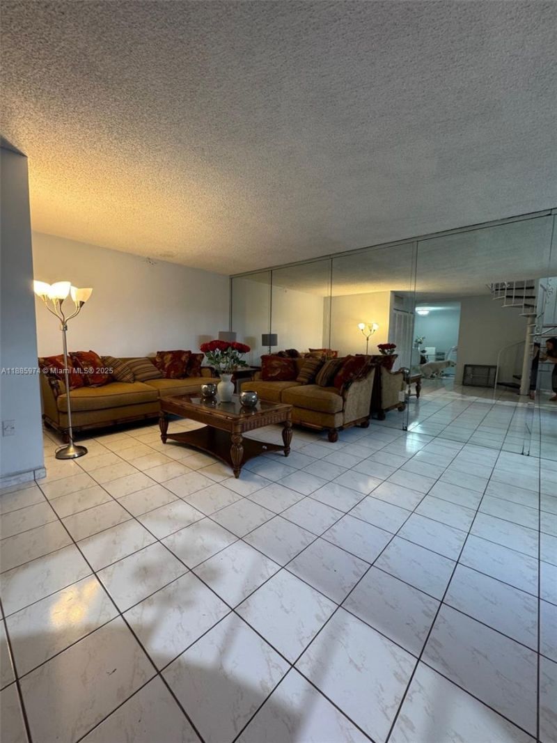 2410 SW 122nd Ct, Unit 1, Miami, FL 33175 Photo