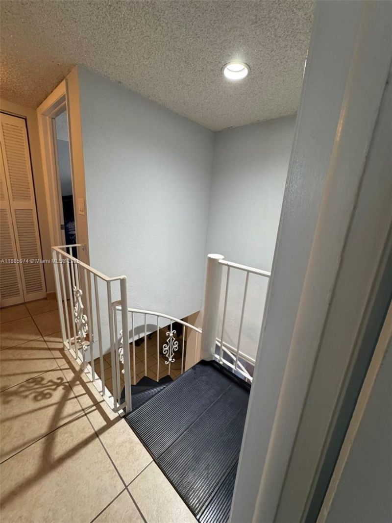 2410 SW 122nd Ct, Unit 1, Miami, FL 33175 Photo