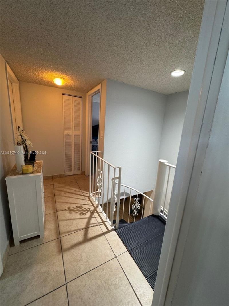 2410 SW 122nd Ct, Unit 1, Miami, FL 33175 Photo