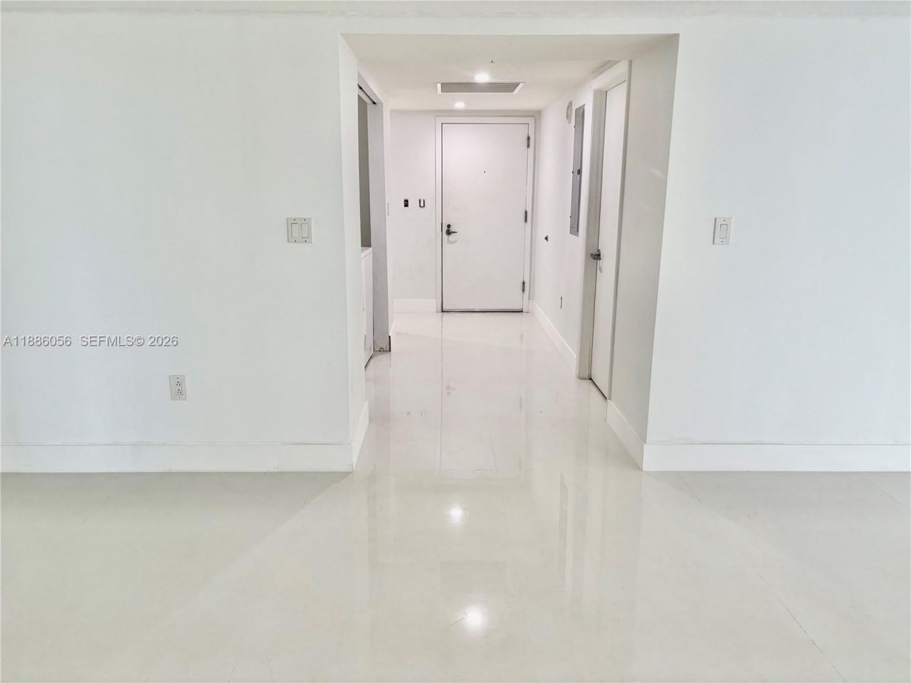 1800 N Bayshore Dr, Unit 1715, Miami, FL 33132 Photo