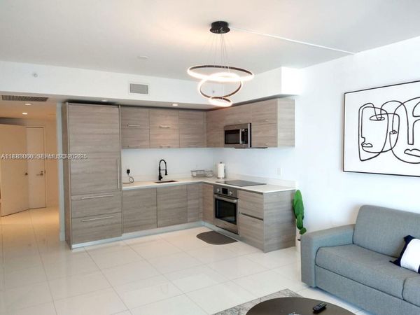 1300 S Miami Ave, Unit 2208, Miami, FL 33130