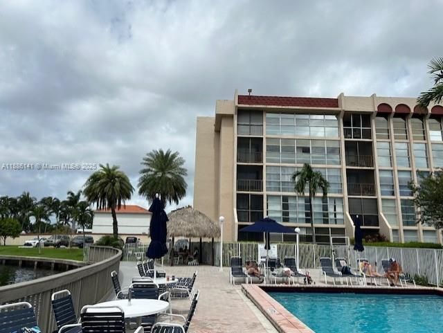 2101 Atlantic Shores Blvd, Unit 504, Hallandale Beach, FL 33009 Photo