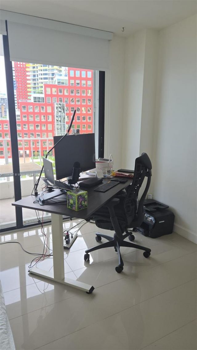 200 SE 15th Rd, Unit 8J, Miami, FL 33129 Photo