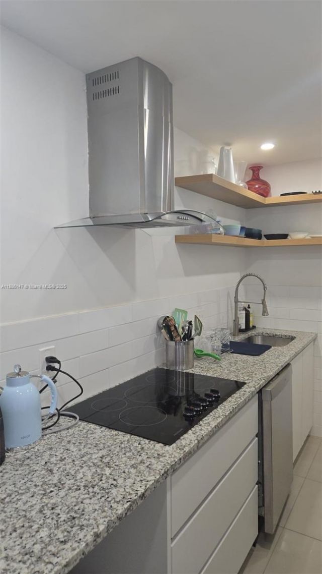 200 SE 15th Rd, Unit 8J, Miami, FL 33129 Photo