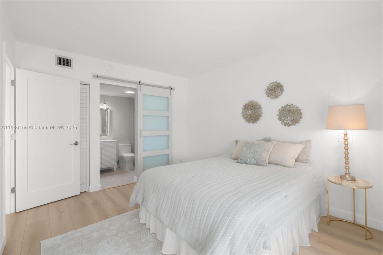 3301 Spanish Trl, Unit 207, Delray Beach, FL 33483 Photo