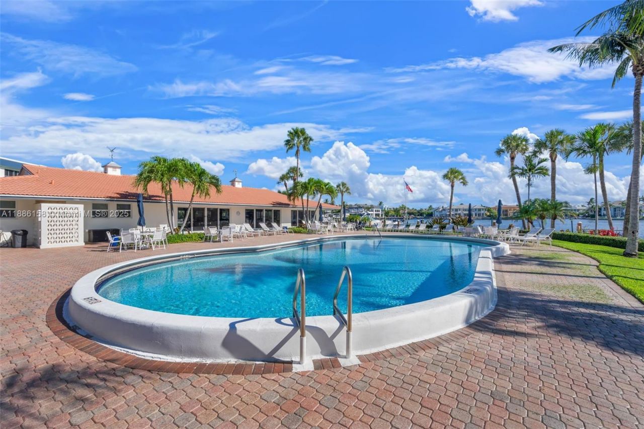 3301 Spanish Trl, Unit 207, Delray Beach, FL 33483 Photo