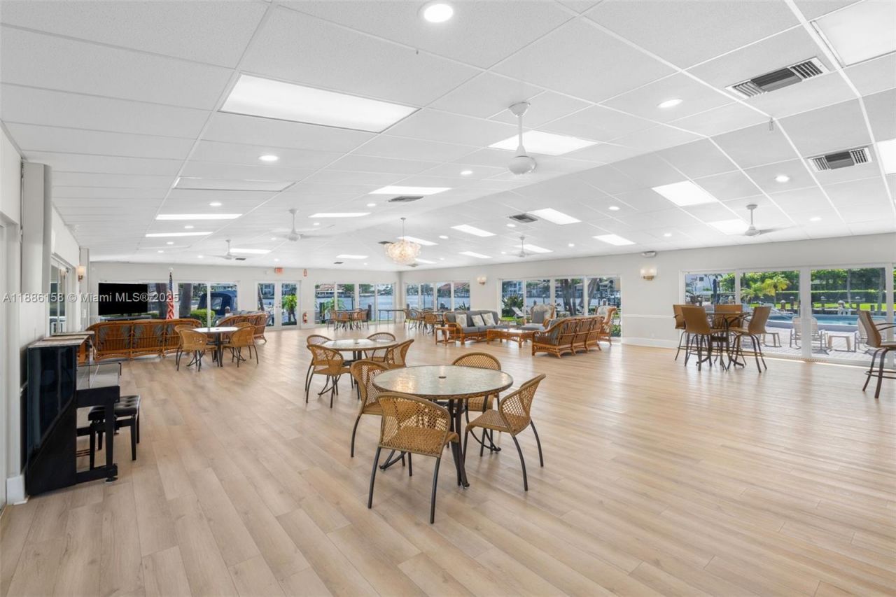 3301 Spanish Trl, Unit 207, Delray Beach, FL 33483 Photo