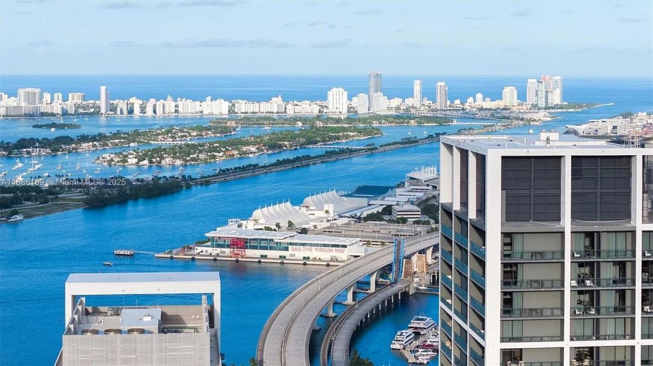 159 NE 6th St, Unit 5106, Miami, FL 33132 Photo