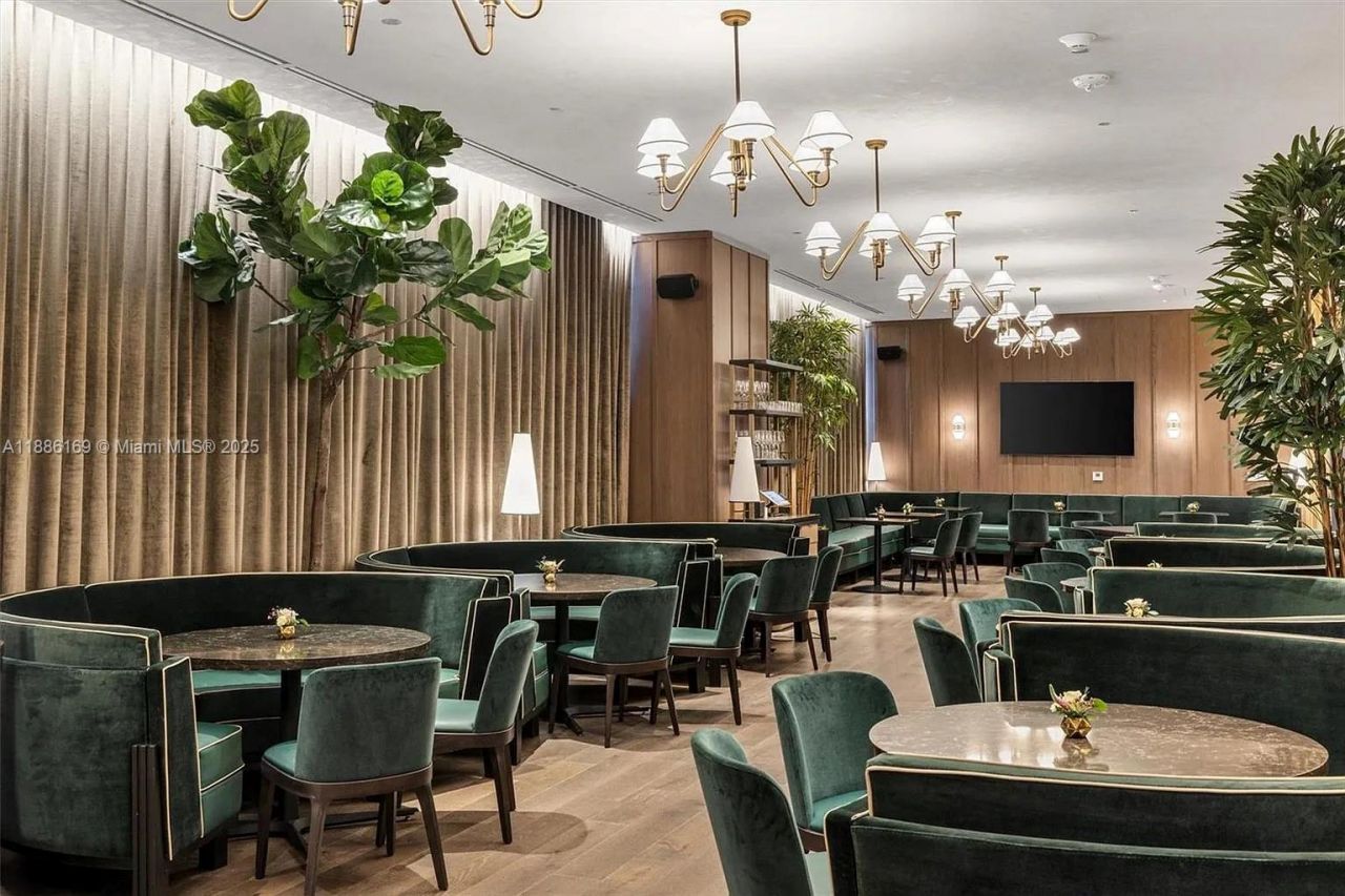 159 NE 6th St, Unit 5106, Miami, FL 33132 Photo