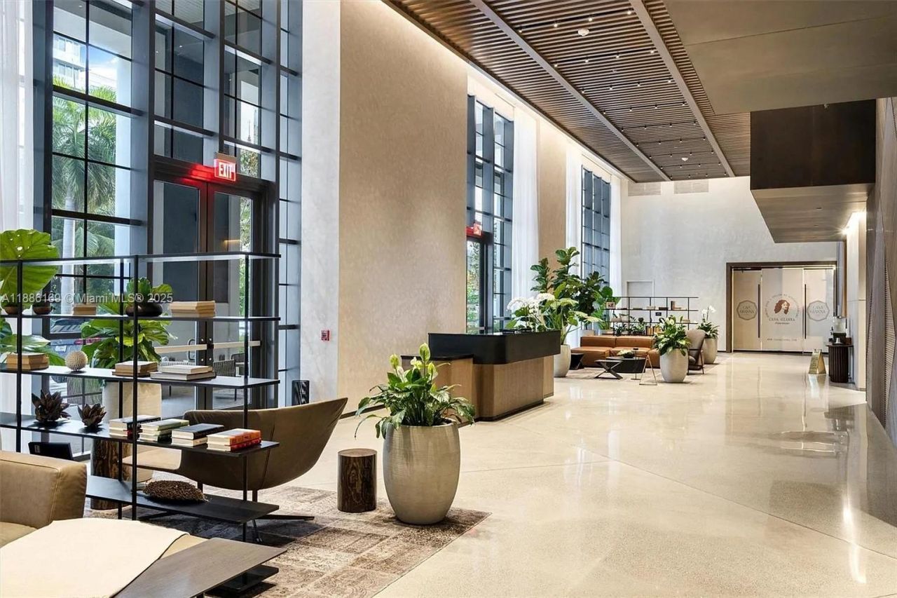 159 NE 6th St, Unit 5106, Miami, FL 33132 Photo