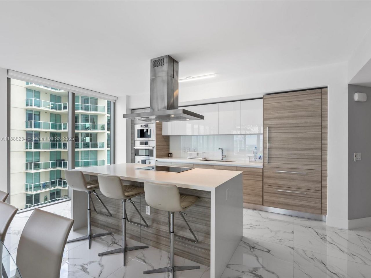 300 Sunny Isles Blvd, Unit 4-1601, Sunny Isles Beach, FL 33160 Photo